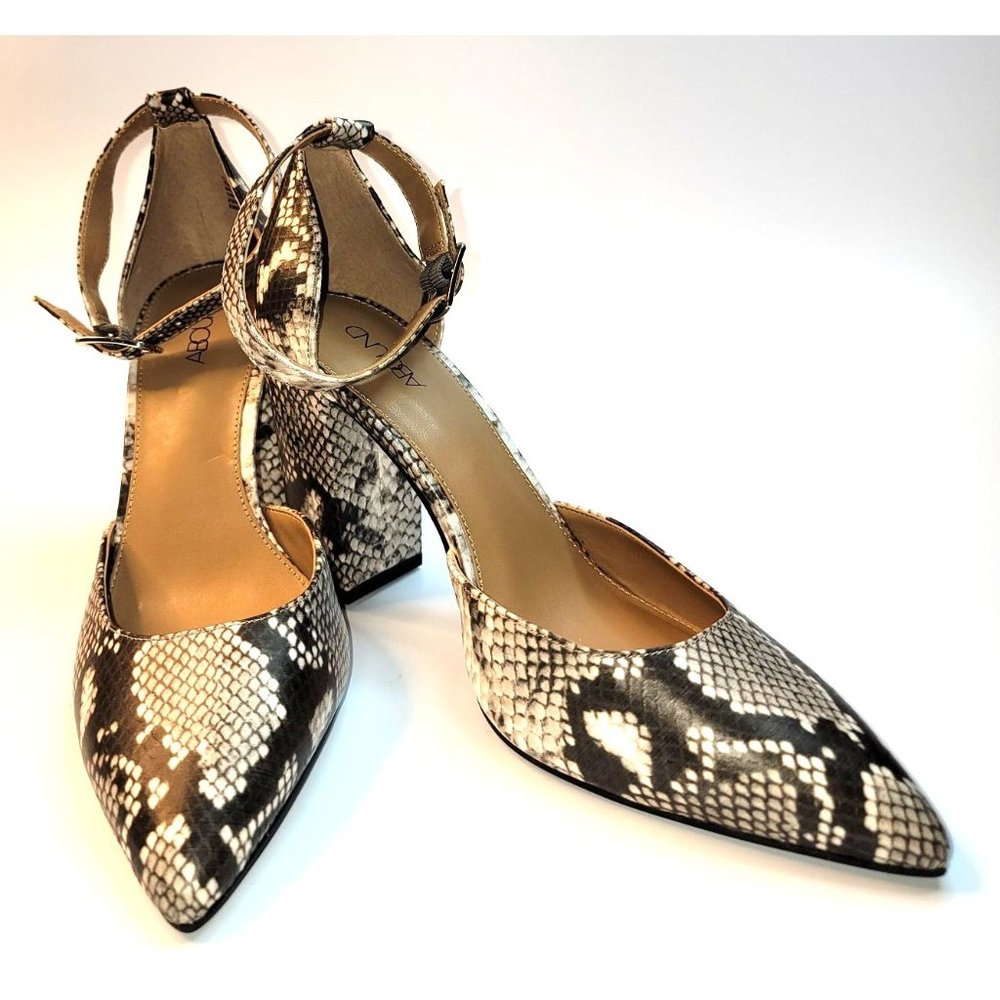 Abound Stella Block Heel Pump  Ankle Strap Snakeskin Pattern Size 8.5M
